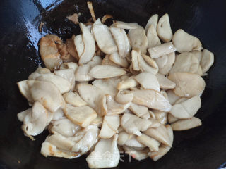 Stir-fried Pleurotus Eryngii with Pork Belly recipe