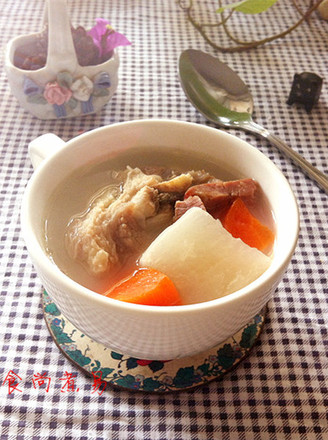 Salty Bone Ham and Radish Soup recipe