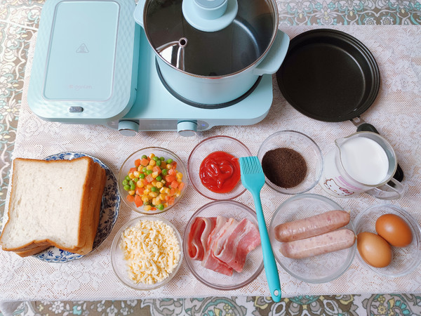 Fancy Breakfast: Sandwich Pizza, Egg Rolls, Fried Sausages, recipe