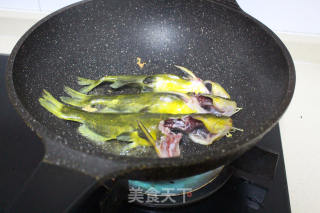 Yellow Spicy Ding in Clear Soup recipe