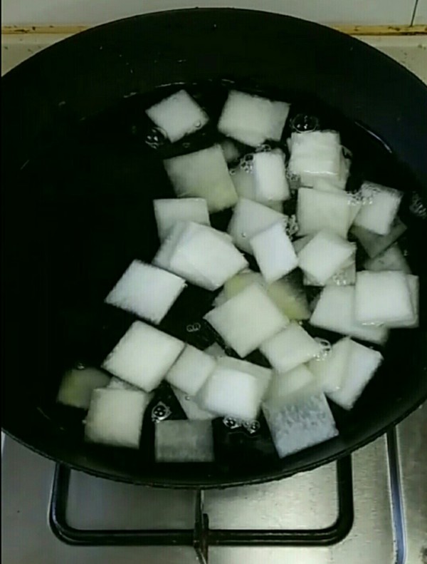 Winter Melon Clam Soup recipe