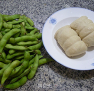 Small Vegetarian Chicken with Spicy Grains and Edamame recipe