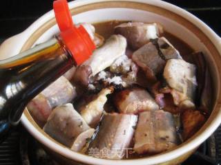 Braised Conger Eel with Moldy Dried Vegetables and Pork Belly recipe