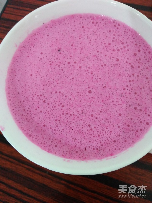 Dragon Fruit Milkshake recipe