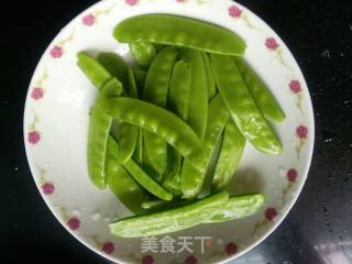 Stir-fried Marinated Peas recipe