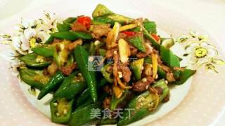 Stir-fried Okra with Pork Moo recipe