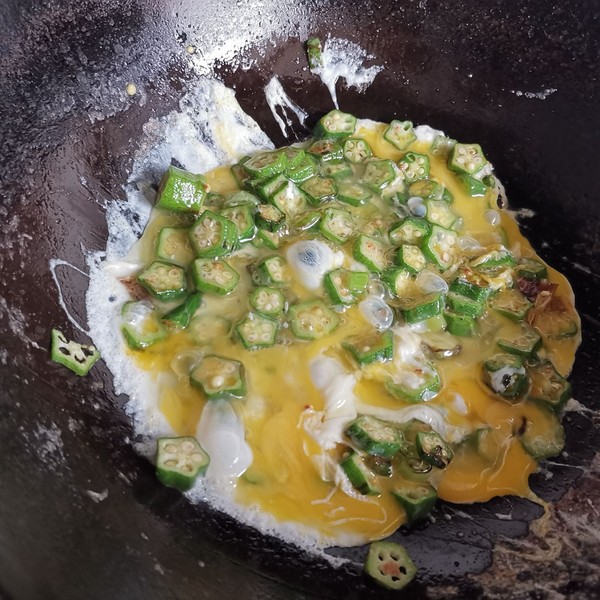 Scrambled Eggs with Okra recipe