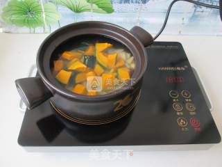 Stewed Pumpkin with Lily and Lotus Seeds recipe