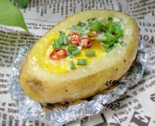 Baked Potatoes with Eggs recipe