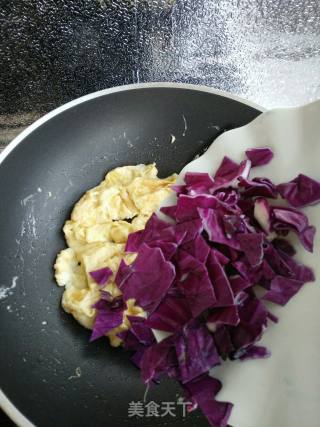 Scrambled Eggs with Purple Cabbage recipe