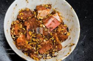 Steamed Pork Ribs with Black Bean Sauce and Golden Silver Garlic recipe