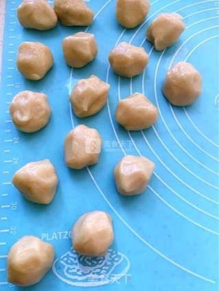 Bean Paste and Egg Yolk Mooncakes recipe