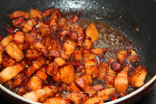 Braised Pork and Vegetable Stew in A Large Pot recipe