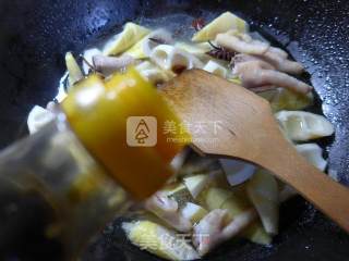 Grilled Bamboo Shoots with Chicken Feet recipe