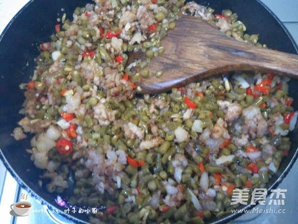 Capers with Minced Meat recipe