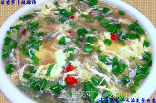 【autumn and Winter Green Shield】--- "garlic Miao Radish Hot and Sour Soup" recipe