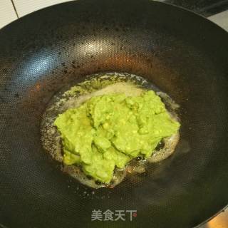 [guangdong] Pan-fried Salmon with Guacamole Pasta recipe