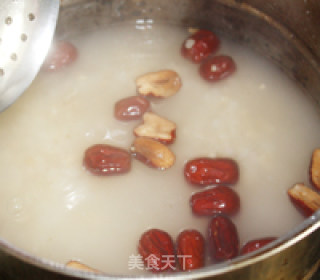 Red Dates Oatmeal Porridge with Wolfberry recipe