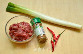 Stir-fried Lamb with Cumin and Scallions recipe