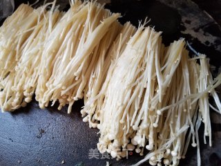 Enoki Mushroom and Cabbage Rolls recipe