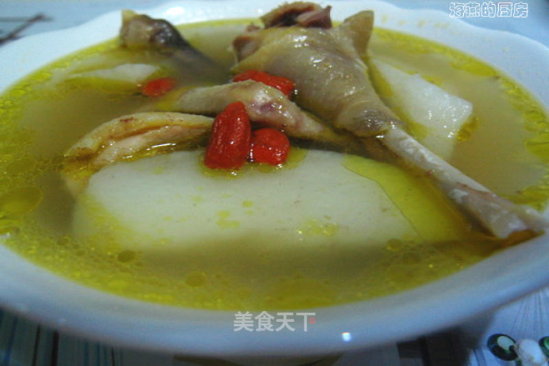 The Most Warm and Nourishing Soup for Women Spread Among The Folks--【stewed Chicken with Yam on Iron Rod】 recipe