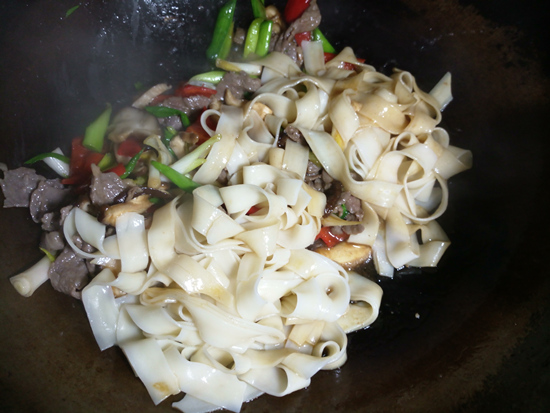 Stir-fried Beef Noodles recipe