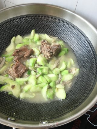 Loofah Pork Ribs Soup recipe