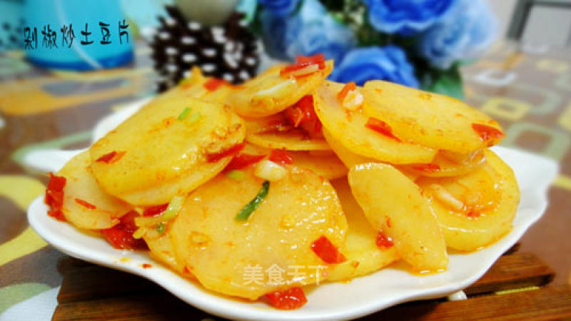 Stir-fried Potato Chips with Chopped Pepper-------my Husband's Favorite