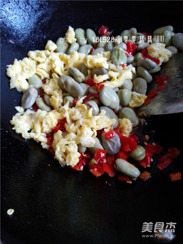 Scrambled Eggs with Chopped Peppers and Pea recipe