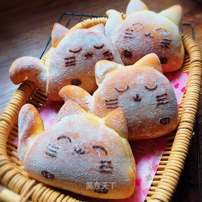 # Fourth Session of The Baking Contest and is A Love to Eat Festival# Cat Bean Paste Bread recipe