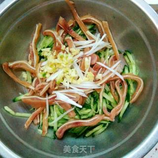 Pig Ears Mixed with Cucumber recipe