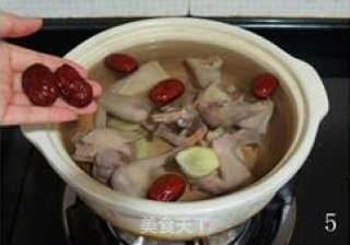 [nourishing Old Pigeon Soup] recipe