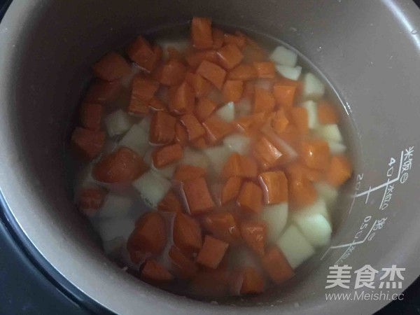 Braised Potato Fried Rice recipe