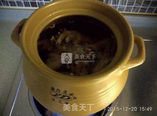 Black-eyed Peanut Chicken Feet Soup recipe