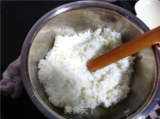 [old Taoqi Kitchen] Japanese Cuisine Big Bone Soup Soaked Rice Cake (or Fried Rice Ball) recipe