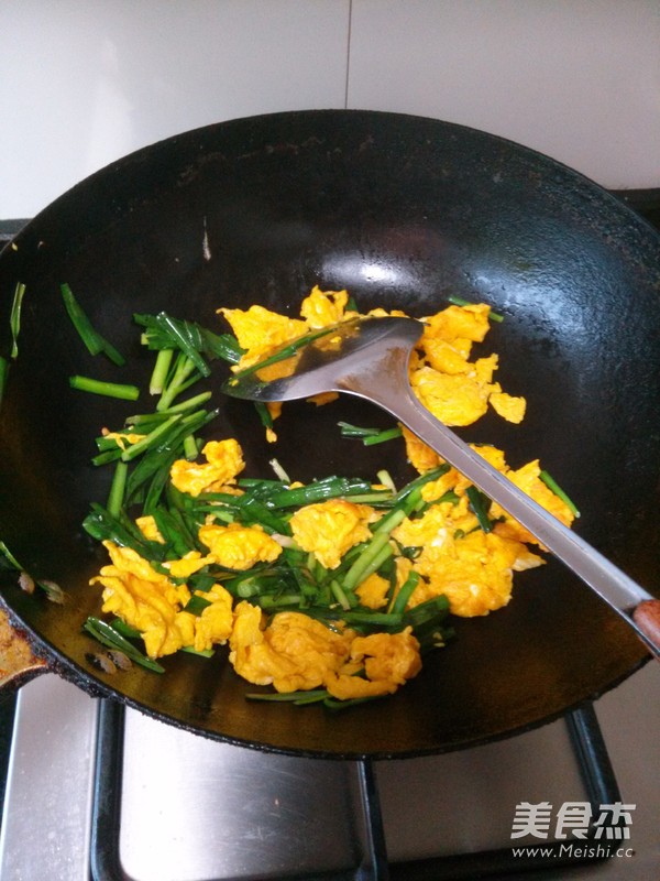 Scrambled Eggs with Leek recipe