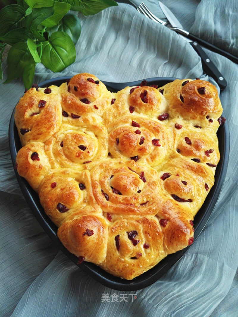 # Fourth Baking Contest and is Love to Eat Festival# Cranberry Heart-shaped Bread recipe