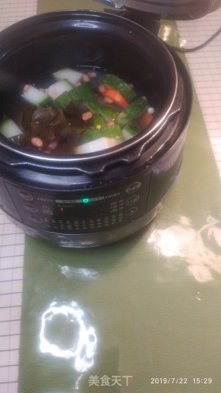 Dragon Bone Winter Melon Seaweed Soup recipe