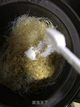 Scallops and Garlic Vermicelli in Clay Pot recipe