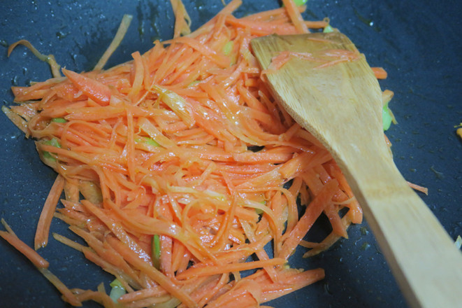 Stir-fried Carrot and Ham with Bean Sprouts recipe