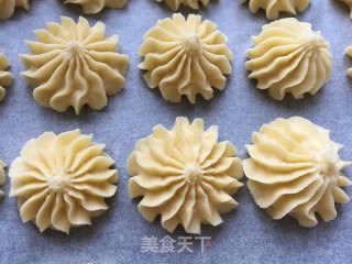 #4th Baking Contest and is Love Eat Festival# Very Squeezed and Delicious-butter Cookies recipe