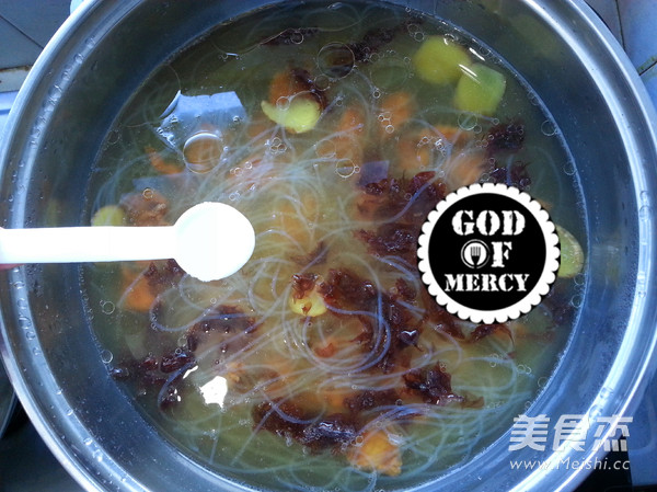 Seaweed Pork Soup that Reaped Youth recipe