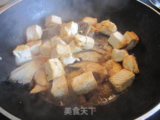 Braised Salmon Head with Tomato Tofu recipe