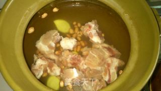 Daylily and Wolfberry Pork Ribs Soup recipe