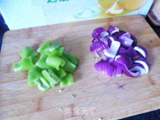 【home-style Stir-fry----onion and Lotus Root Slices】 recipe