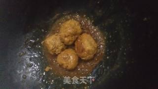 Home-cooked Version of Braised Lion Head recipe