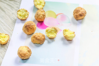 Egg Yolk Rice Noodle Balls recipe