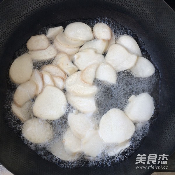 Grilled Pleurotus Eryngii with Sliced Pork recipe