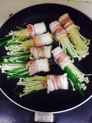 Bacon Golden Needle Roll recipe
