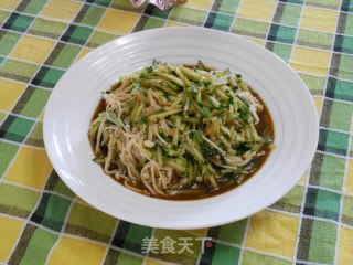 Enoki Mushroom Mixed with Cucumber recipe